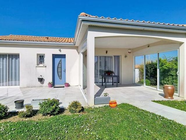 Maison contemporaine avec vue estuaire – Emplacement privilégié à Meschers sur Gironde