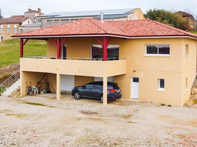 Maison contemporaine avec vue sur la chaine des Pyrénées