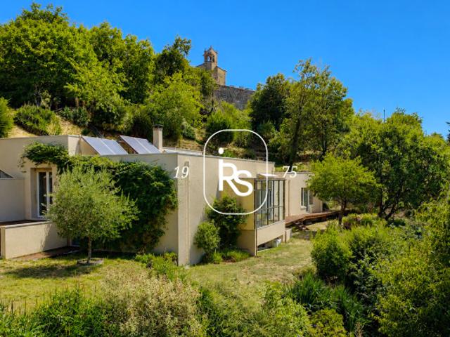 Maison contemporaine de 112 m2 habitables avec dépendance 3