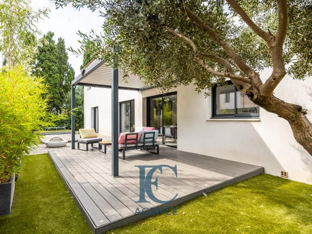 Maison contemporaine de 129 m2 à proximité de la plage de la Coudoulière