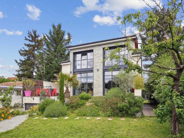 MAISON CONTEMPORAINE DE 2018 207 M² HABITABLES LUMINEUSE AU CALME TERRAIN 722 M² BELLES PRESTATIONS