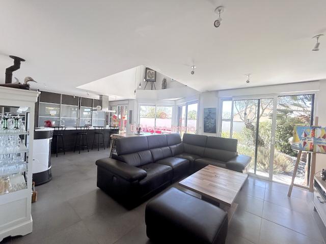 Maison contemporaine de 2010 133,60 m² 4 chambres Terrain clos de 815 m²