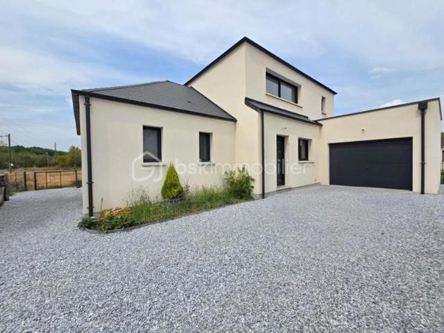 Maison contemporaine de 2023 avec 1 861 m² de terrain