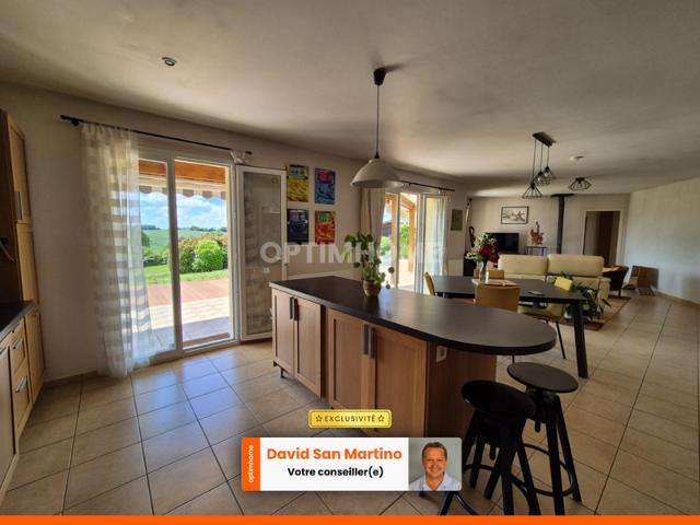 Maison contemporaine de plain pied avec vue dominante, 4 chambres– Saint Puy 32310