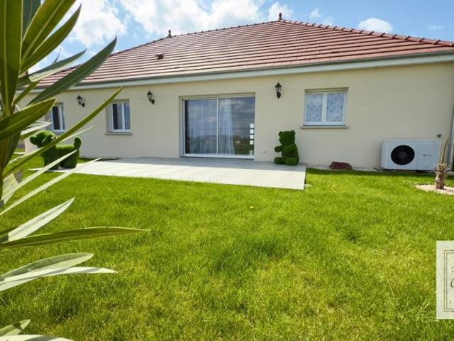 Maison contemporaine de plain pied à SAINT ANDRE LES VERGERS