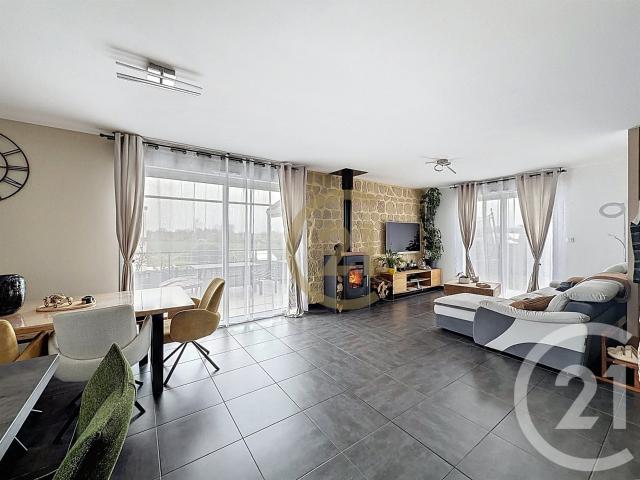 Maison contemporaine de plain pied à vendre à Lyoffans 120 m. 112m² Lyoffans