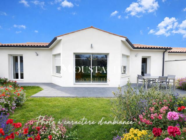 MAISON CONTEMPORAINE DE PLAIN PIED PROCHE COMMERCES