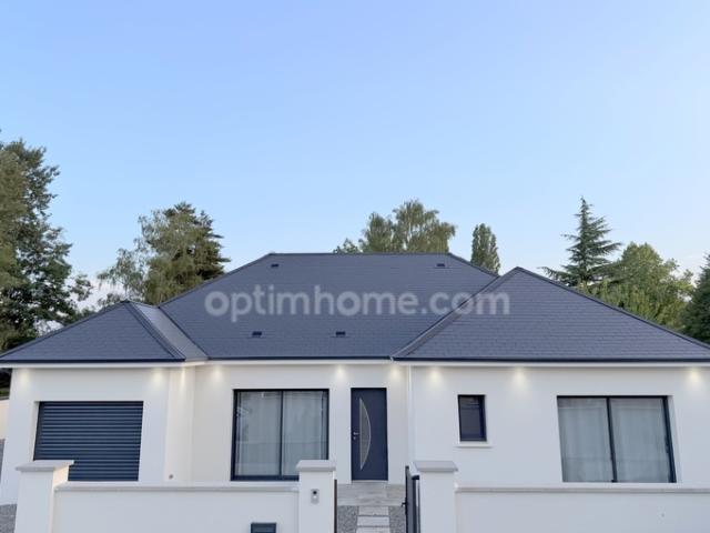 Maison contemporaine de plain pied 128 m² habitables – DPE A – 3 chambres – Romorantin Lanthenay 41200