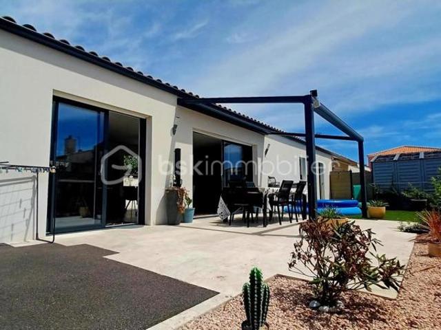 Maison contemporaine de plain pied 2021 Prestations de qualité Secteur recherché