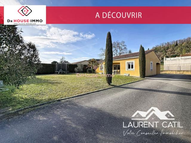 Maison contemporaine de plain pied 94 m² 3 chambres garage jardin soigné Mours Saint Eusèbe