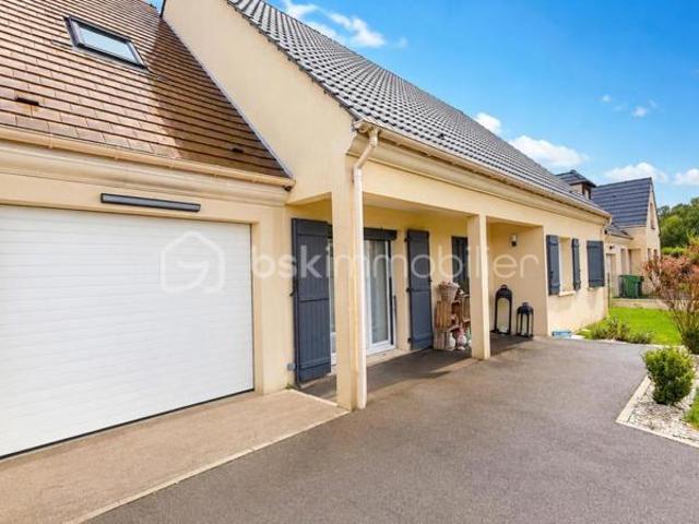 MAISON CONTEMPORAINE MEUBLÉE HAUT DE GAMME – PRESTATIONS RARES