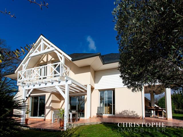 Maison contemporaine Pau Ouest 155m2 avec vue imprenable sur le