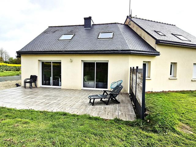 MAISON CONTEMPORAINE SECTEUR AU CALME ET AVEC 5 CHAMBRES