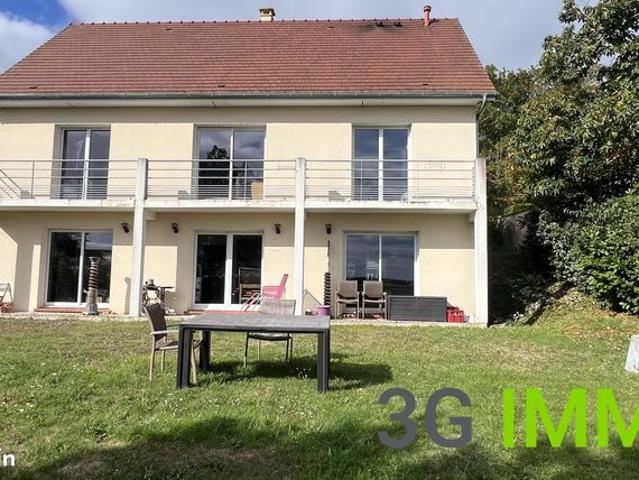 Maison contemporaine spacieuse | Jardin et vue imprenable | Dreux
