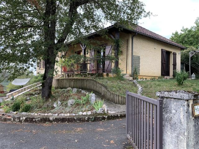 Maison contemporaine spacieuse louée 136m² Lachapelle Auzac