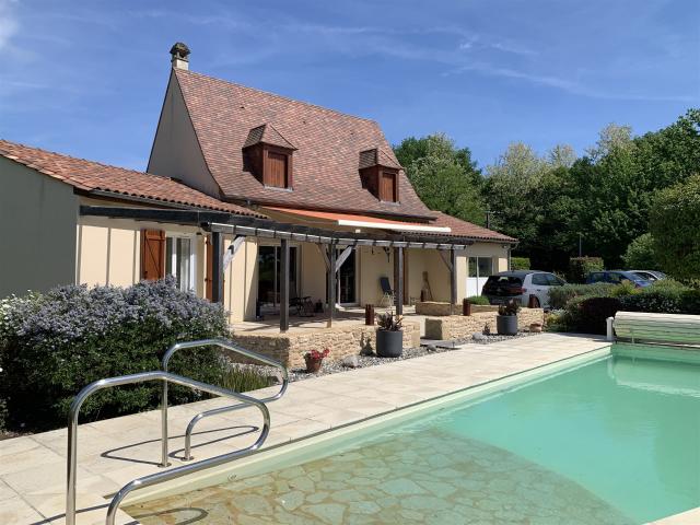 Maison contemporaine sur les hauteurs de Sarlat 147m² Sarlat la Canéda