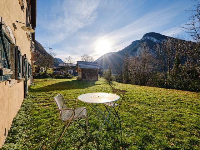 MAISON CORPS DE FERME THORENS LES GLIERES