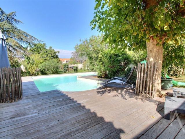 Maison Cadaujac 150 m2 avec piscine et garage