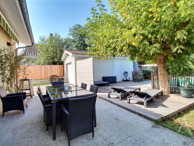 Maison Cadaujac 150 m2 avec piscine et garage
