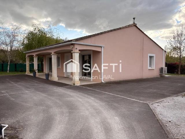 Maison calme avec carport et 2 dépendances
