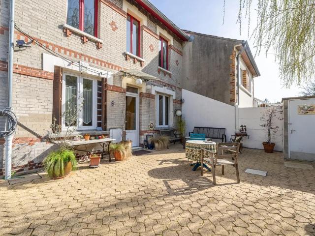Maison calme avec jardin et stationnement, Fontenay