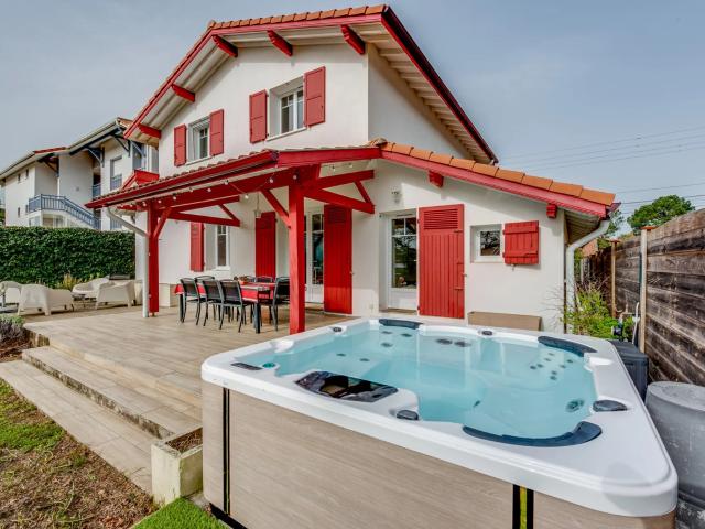 Maison Capbretonnaise rénovée entre centre ville et Océan