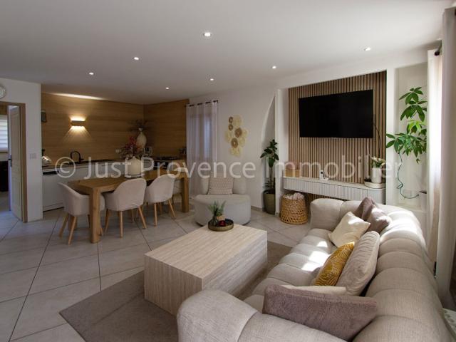Maison Caromb 4 pièces 203m² Caromb