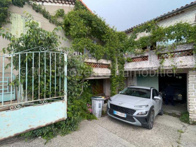Maison Caromb 6 pièces avec garage sur 330 m² de terrain