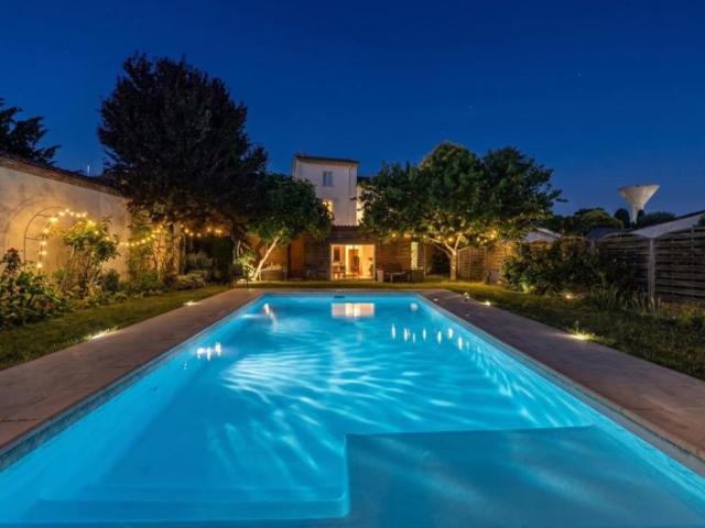Maison Castelginest | 175 m² | 7 Pièces | 5 Chambres + Bureau, piscine | DPE C | Proche Écoles & Calme