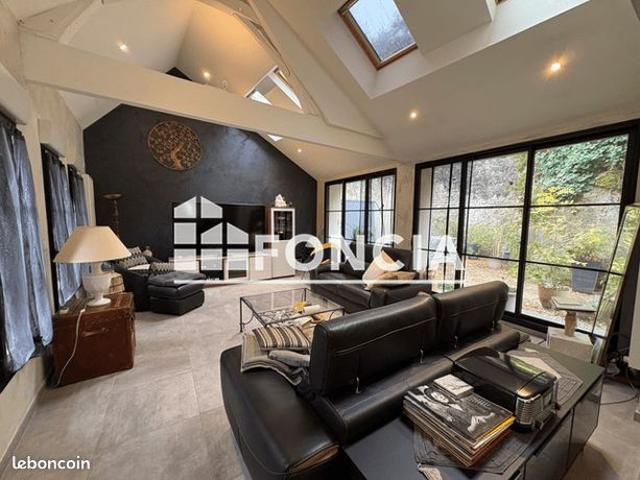 Maison Centre Ville Monts 156 m2