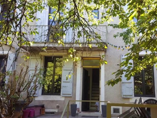 Maison centre ville avec jardin