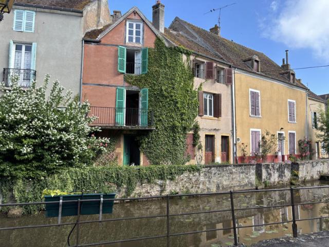 Maison centre ville de Charolles