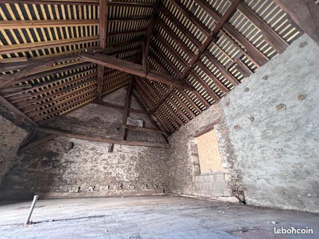 Maison centre ville de Château Gontier entièrement a rénover