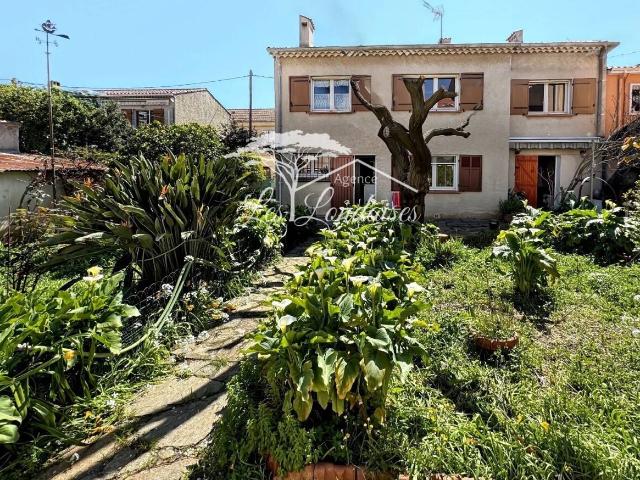 Maison centre ville T6 avec 2 garages et Jardin piscinable