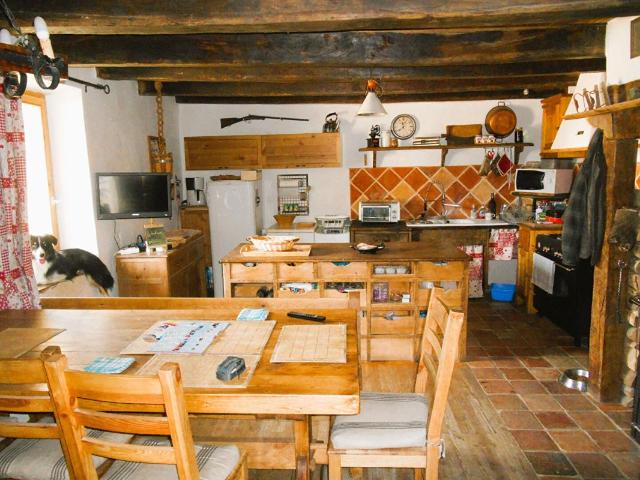 Maison de tradition d'un village savoyard Chamoux Sur Gelon