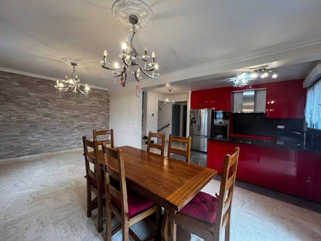 Maison Champigny Sur Marne 7 pièces 136.5 m2