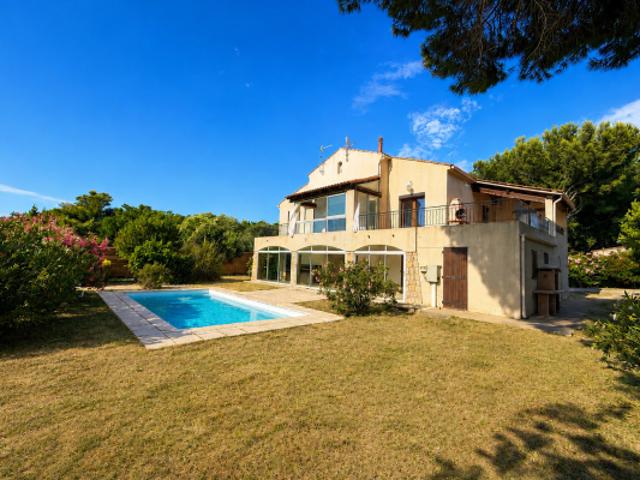 Maison charmante de 160 m² avec piscine et 1 070 m² de terrain