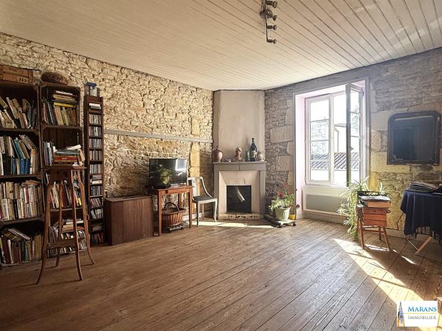 Maison Charmante en centre ville 115m² Marans