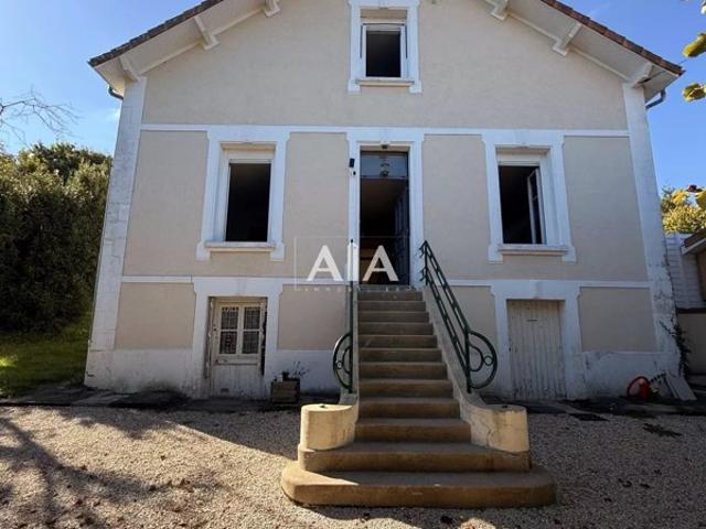 Maison charentaise de caractère avec dépendance indépendante – Quartier résidentiel prisé de Ruelle sur Touvre