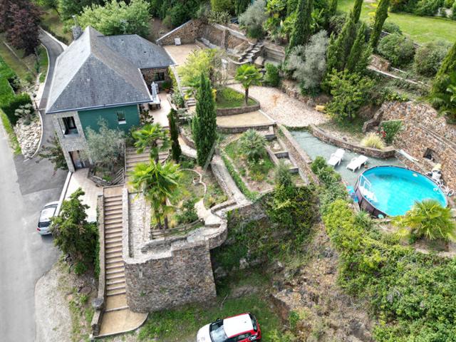 Maison Chateau Gontier Sur Mayenne 6 pièce s 177 m2