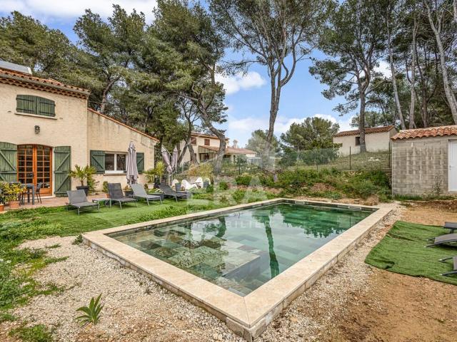 Maison Chateauneuf Les Martigues 7 pièce s 142 m2