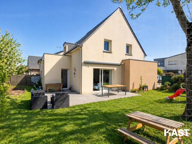 Maison Chateaubourg 6 pièce s