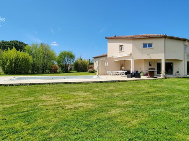 Maison Chauvigny 7 pièce s 238 m2