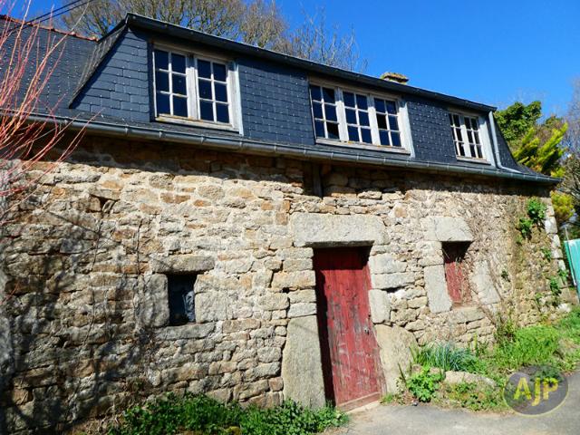 Maison Cruguel 1 pièce s 56 m2