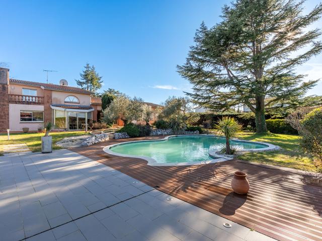 Maison Cugnaux 7 pièce s 319 m2