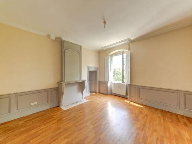 Maison Curis Au Mont D Or 3 pièce s 130.28 m2