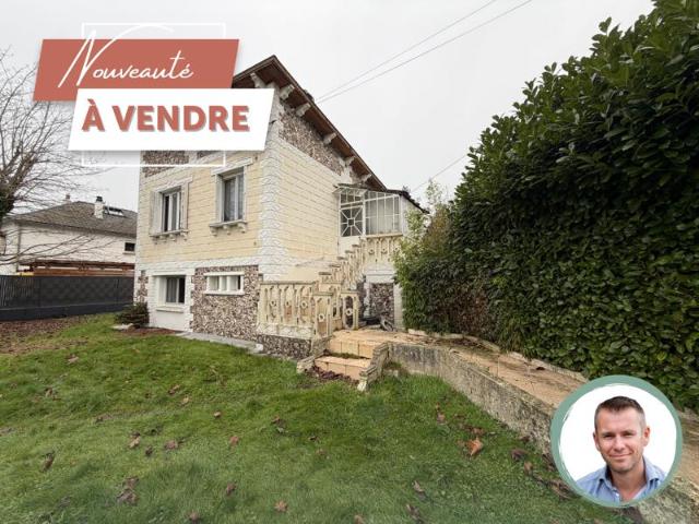 Maison à 10 mn de Bréval dans un village avec école et comme