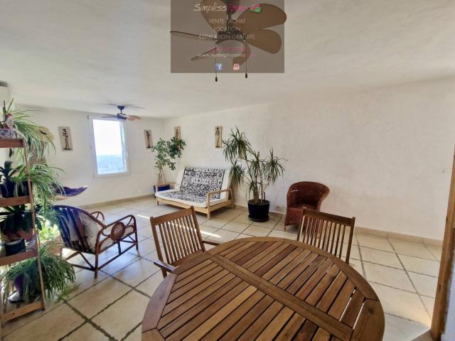 Charmante maison de village de 110 m² type 4 avec vue féerique