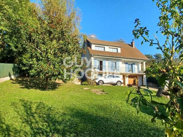 Maison à Pierres 7 pièces 180 m2