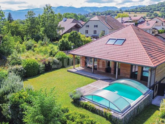 Maison individuelle T5 de 210m2 sur terrain de 800m2